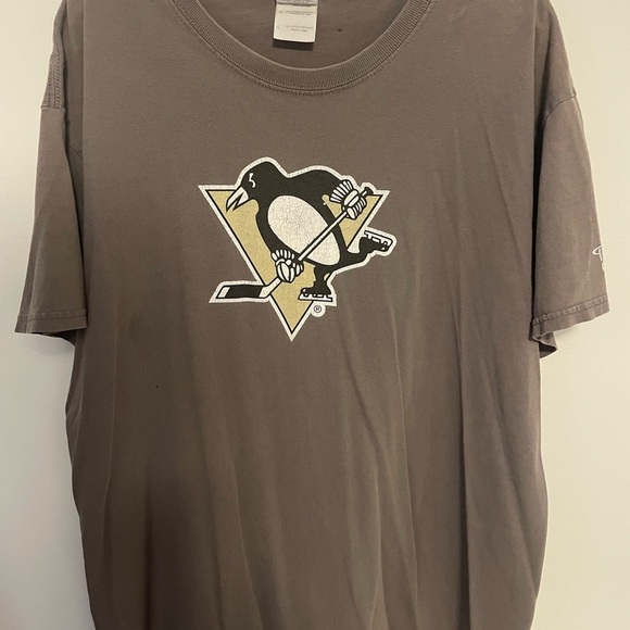 Gildan Gray Short Sleeve Tee - Picture 1 of 6